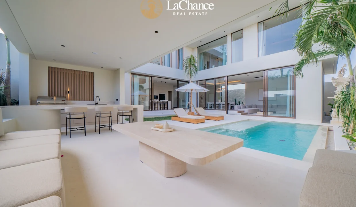 Ocean View Luzxury villa in Seseh 9