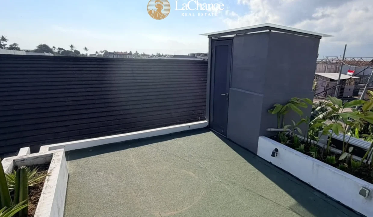 new 2 bedrooms villa for sale in Seseh6