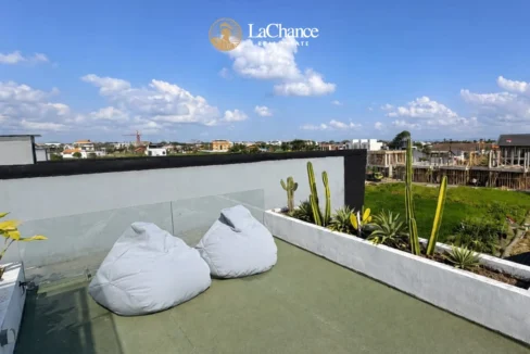 new 2 bedrooms villa for sale in Seseh8